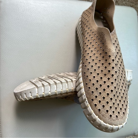 Ilse Jacobsen Tan Tulip Scallop Pattern Laser-Cut Slip-on Loafer Size 39 EU/9 US - Picture 5 of 11